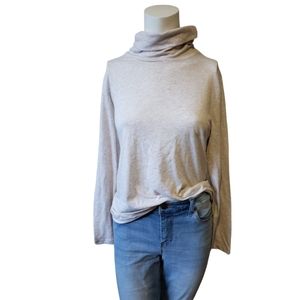 Bylyse xlarge cream gray marble pattern long sleeve turtleneck shirt